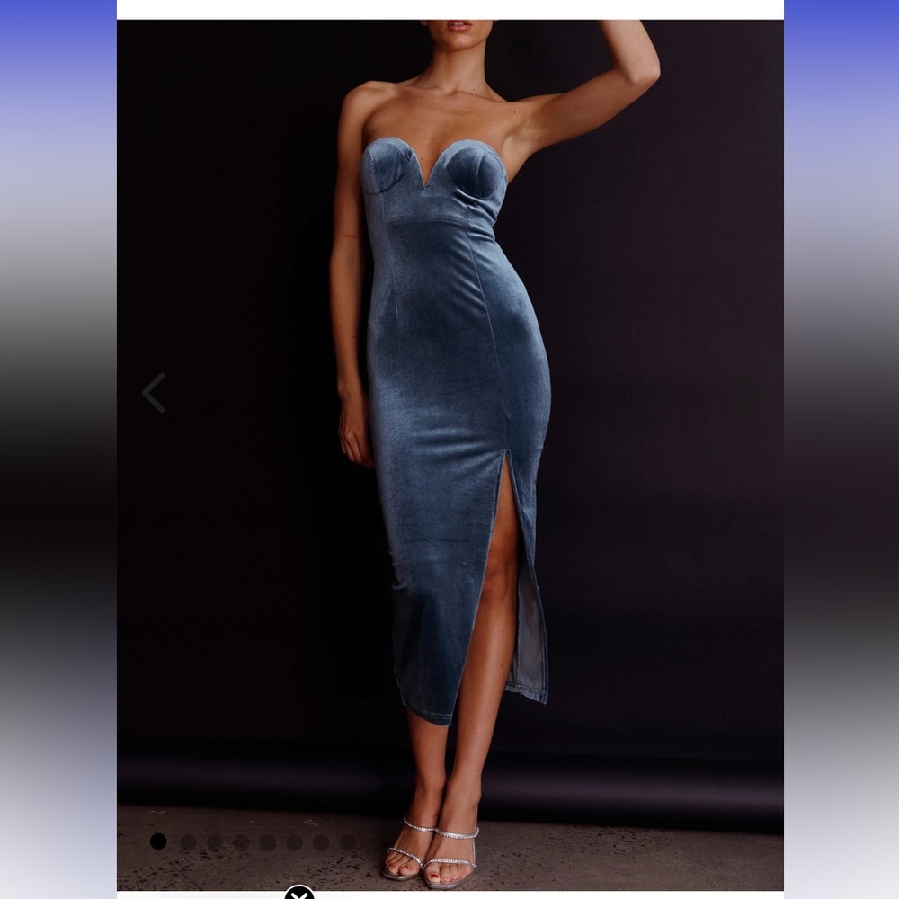 Selfie Leslie Must Be Fate Velvet Midi Dress Blue | Strapless wedding guest